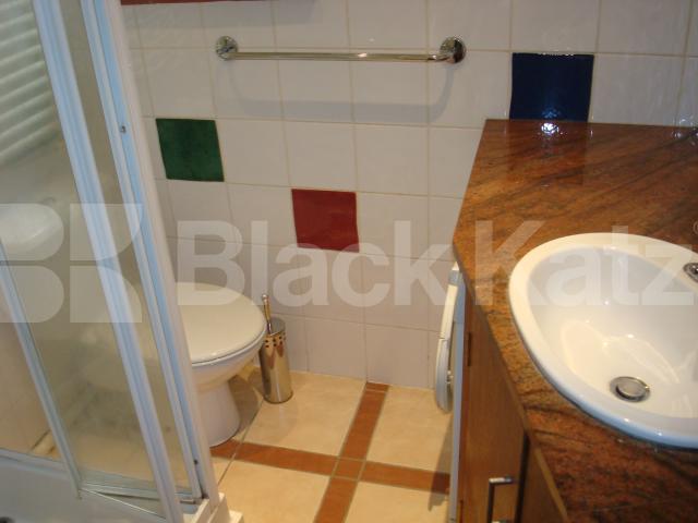 			New Instruction, Studio Apartment, 1 bath, 1 reception Flat			 Brewster Gardens, LABROOKE GROVE